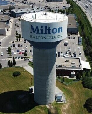 Photo of the water tower in Milton, Ontario